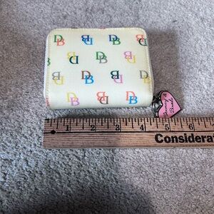 Vintage Y2K Dooney & Bourke Cream Multicolor Logo Wallet
